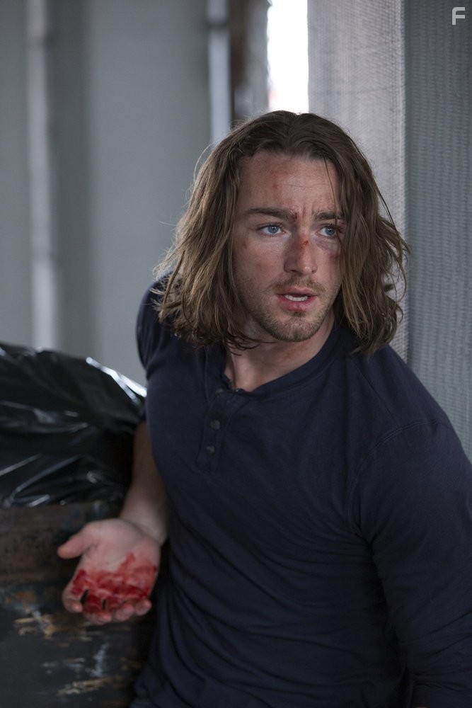 Jake McLaughlin in Beрь (2014)