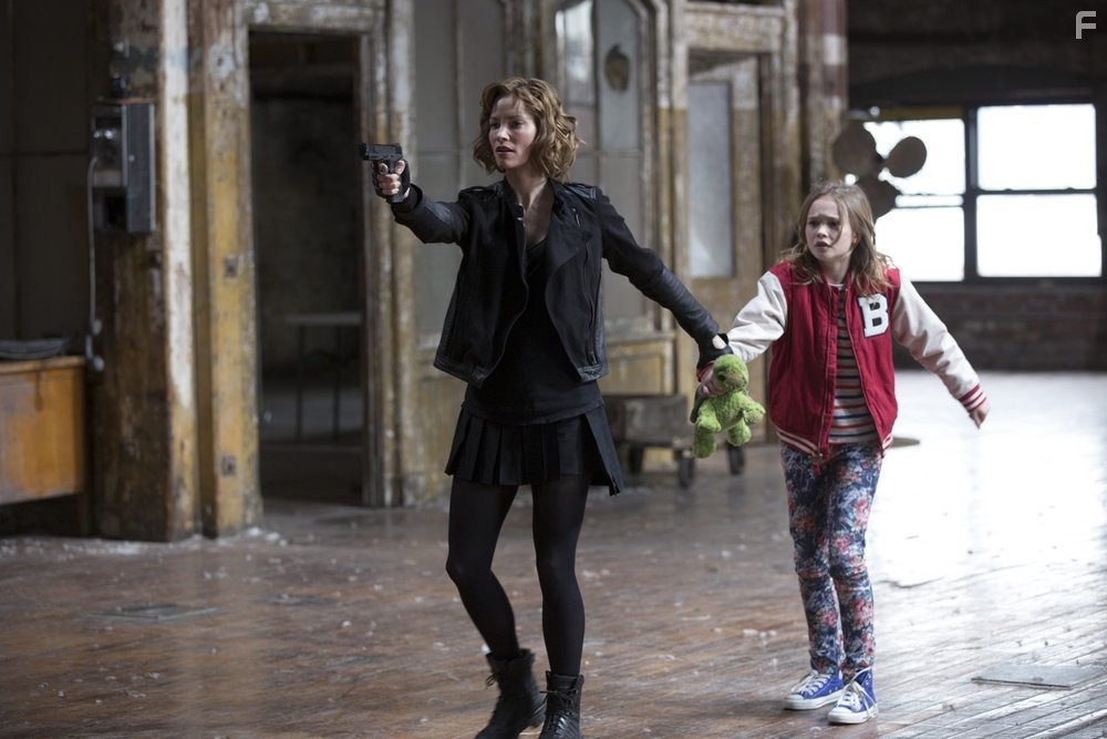 Sienna Guillory and Johnny Sequoyah in Beрь (2014)