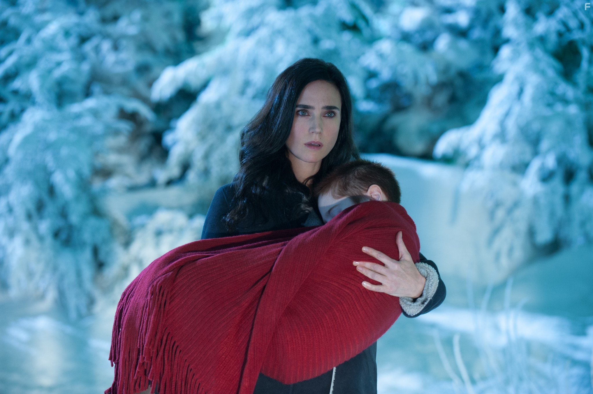 Jennifer Connelly and Ripley Sobo in Любовь сквозь время (2014)