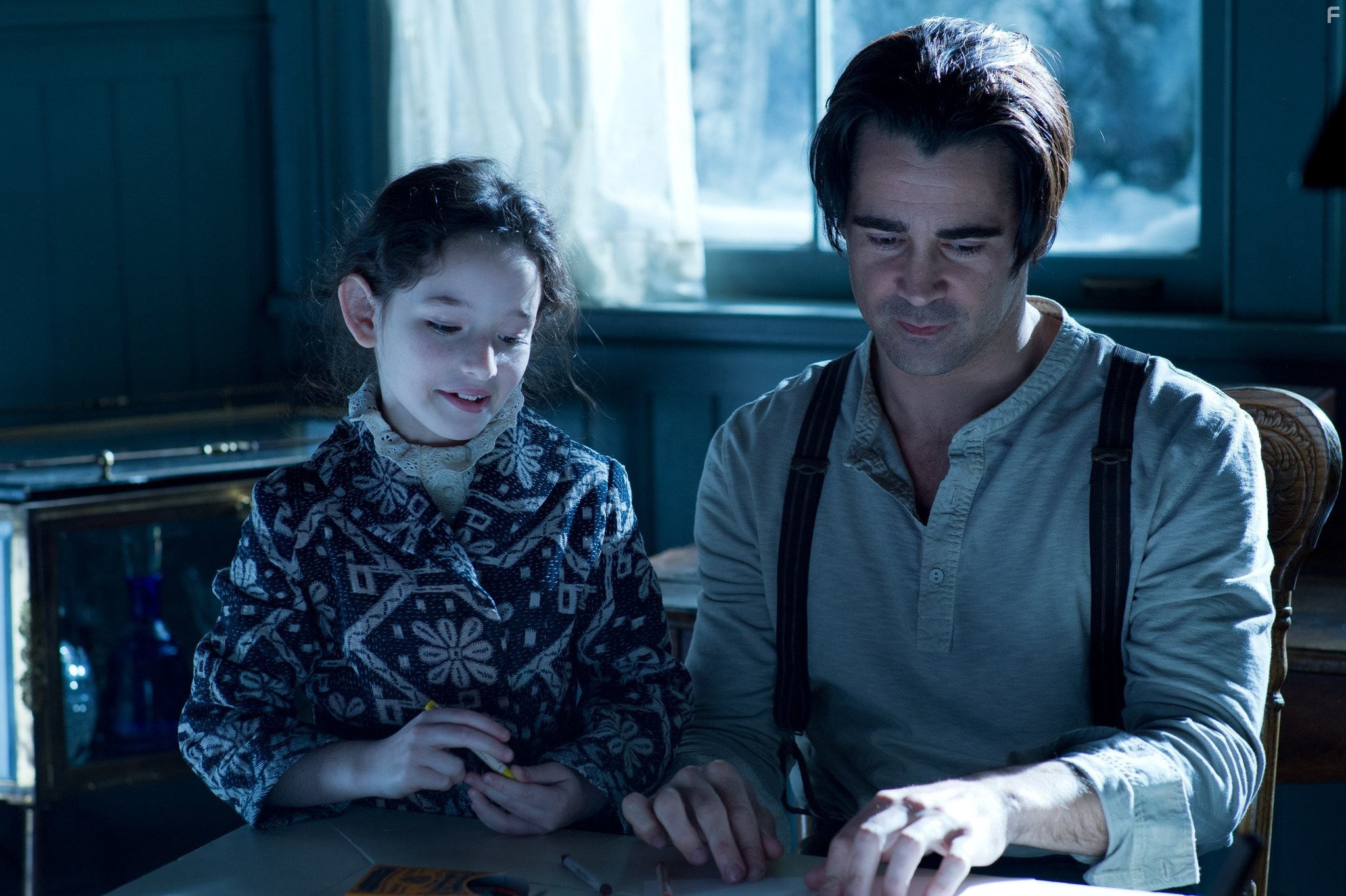 Colin Farrell and Mckayla Twiggs in Любовь сквозь время (2014)