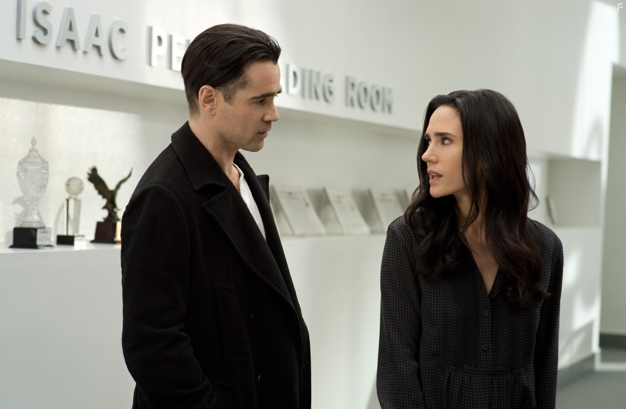 Jennifer Connelly and Colin Farrell in Любовь сквозь время (2014)