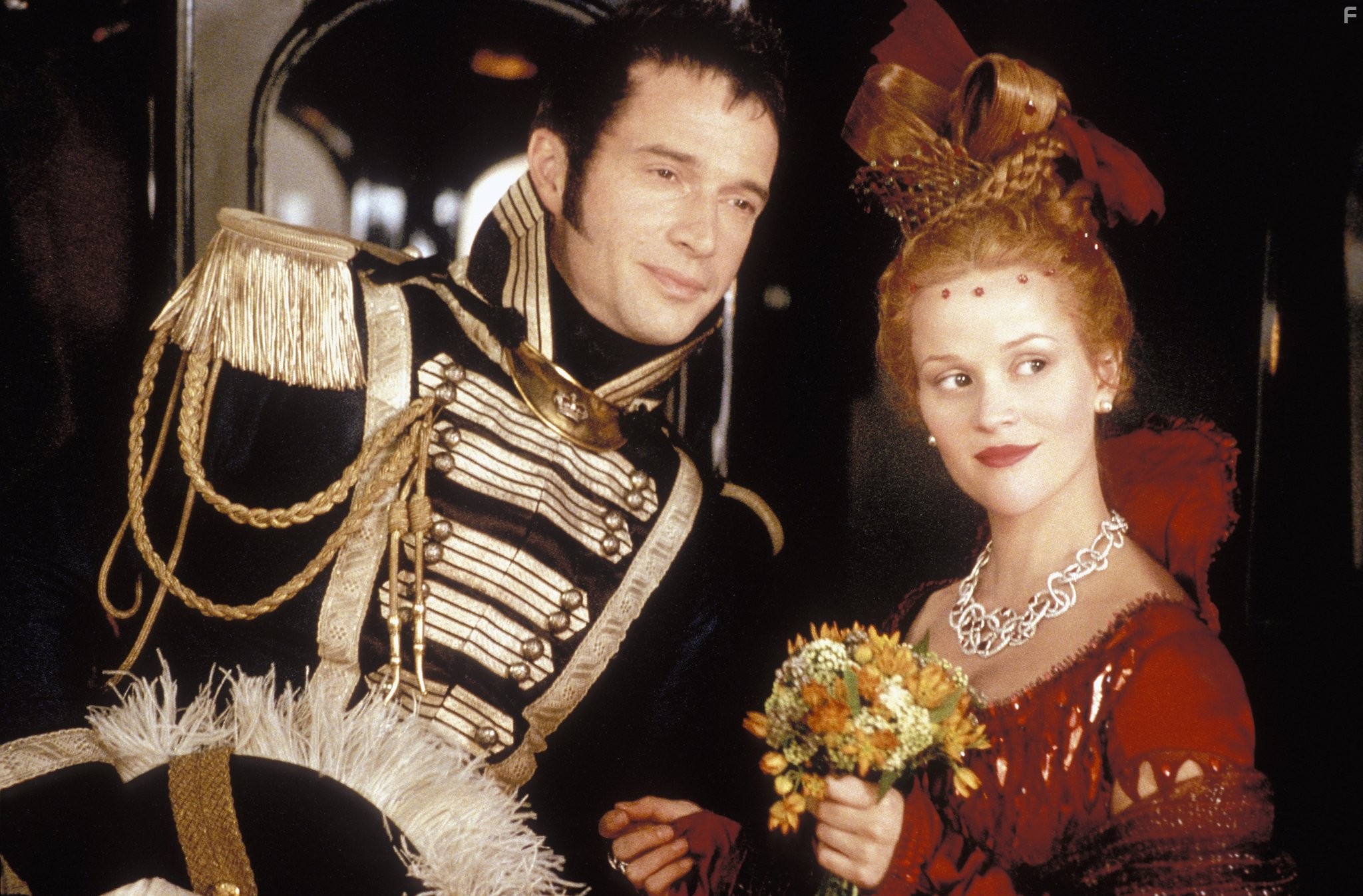 Reese Witherspoon and James Purefoy in Ярмарка тщеславия (2004)