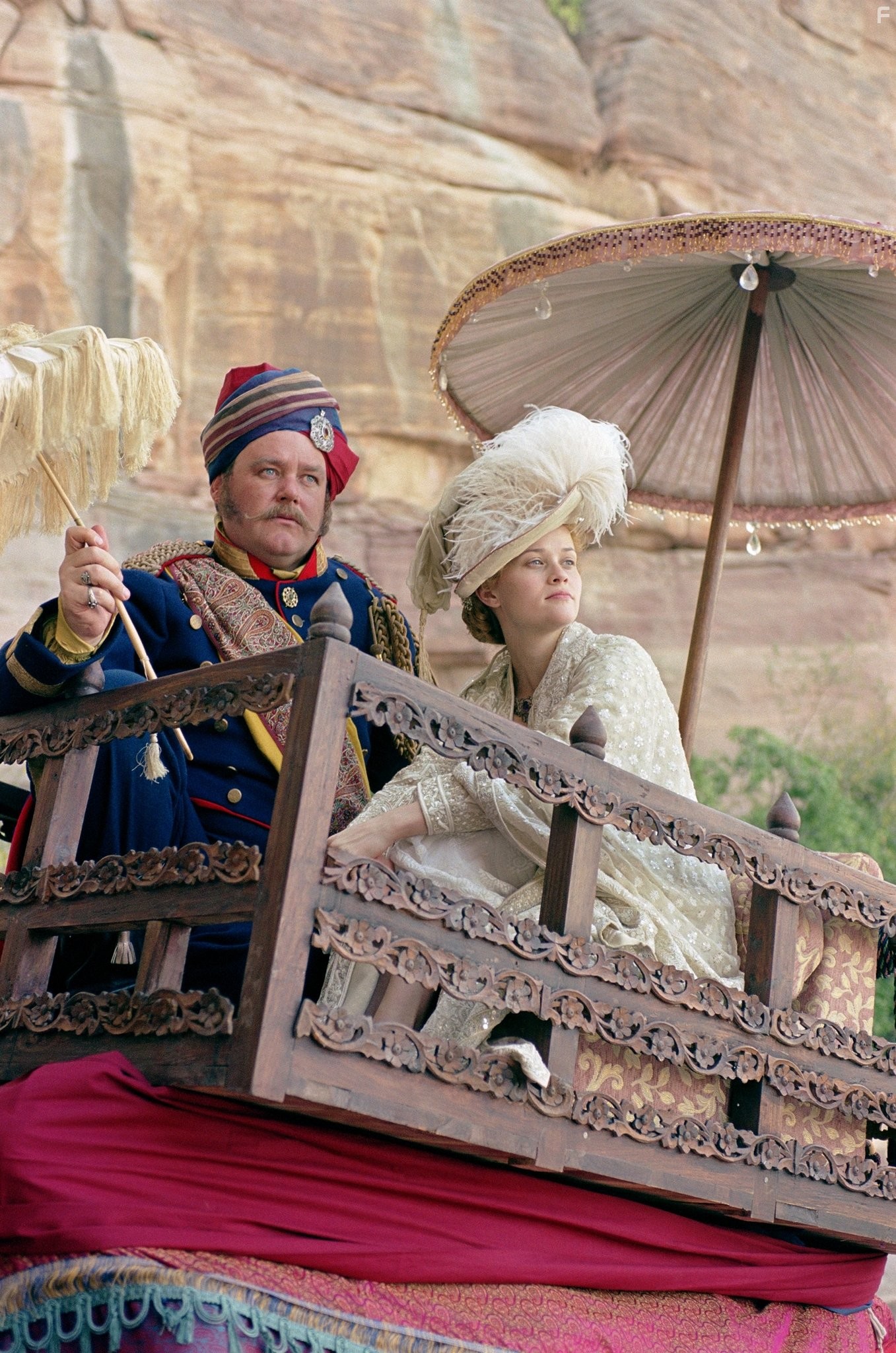 Reese Witherspoon and Tony Maudsley in Ярмарка тщеславия (2004)