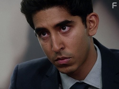 Dev Patel in Новости (2012)