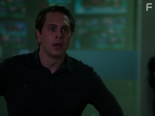 Thomas Sadoski in Новости (2012)