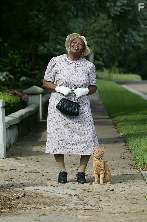 Irma P. Hall in Игры джентльменов (2004)