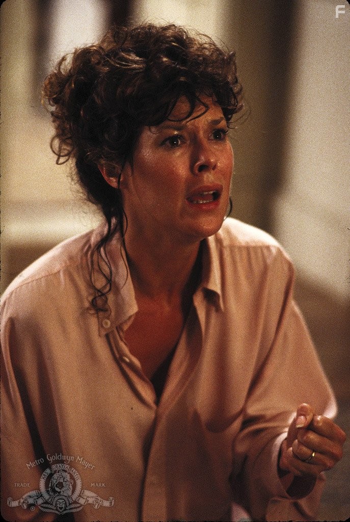 JoBeth Williams in Полтергейст 2: Обратная сторона (1986)