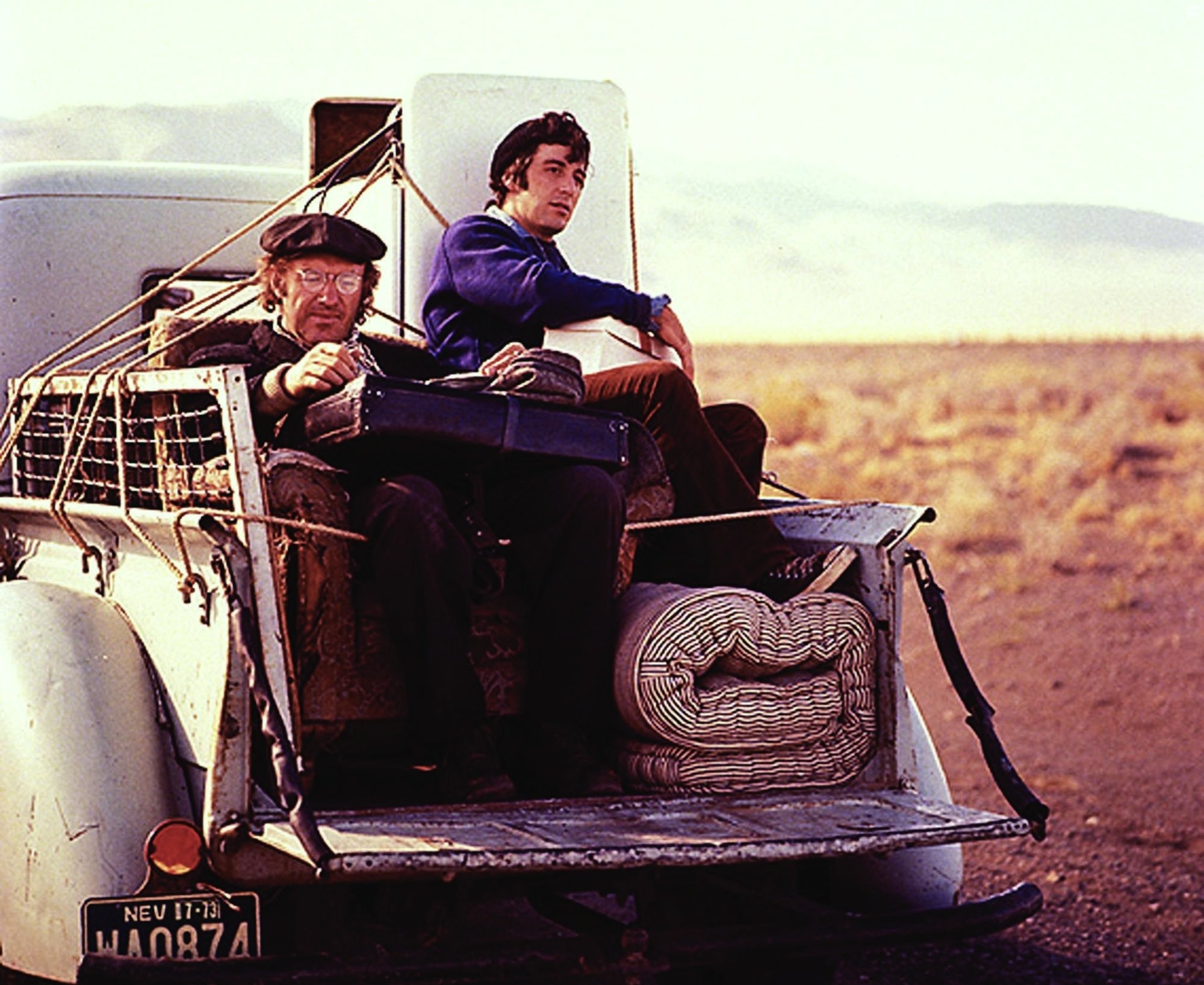 Al Pacino and Gene Hackman in Пугало (1973)