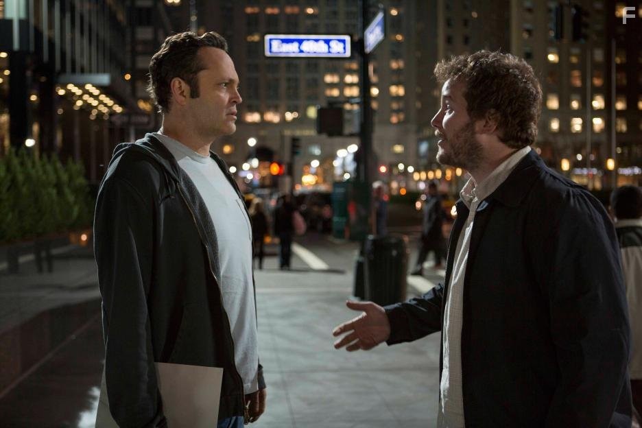 Vince Vaughn and Chris Pratt in Отец-молодец (2013)