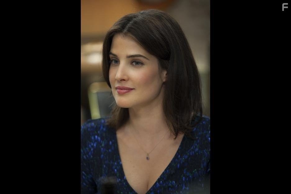Cobie Smulders in Отец-молодец (2013)