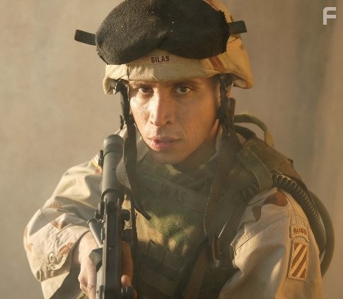 Erik Palladino in Там (2005)