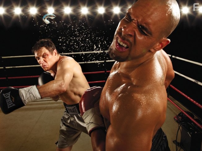 Holt McCallany in Тушите свет (2011)