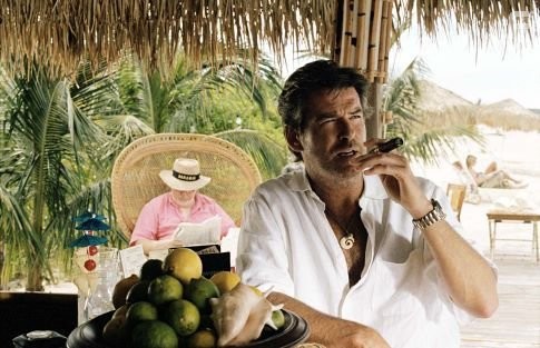 Pierce Brosnan in После заката (2004)