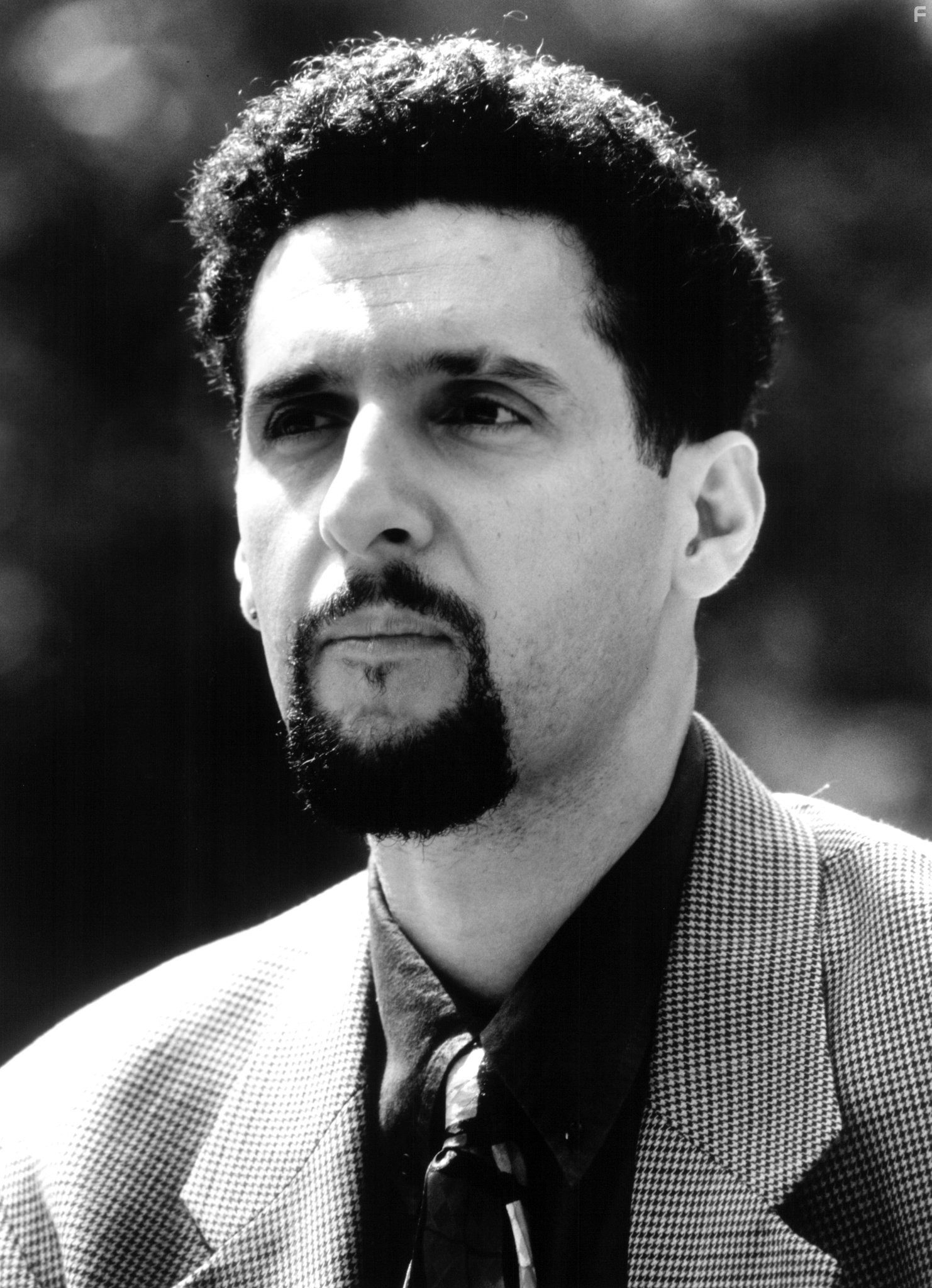 John Turturro in Толкачи (1995)