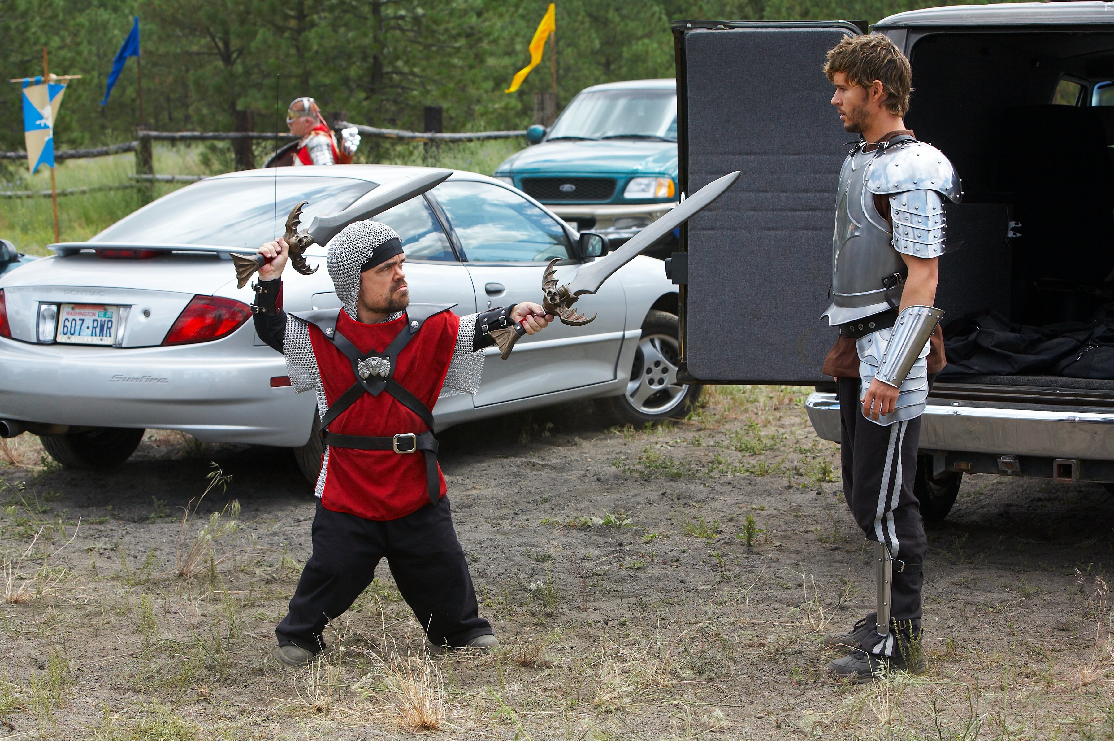 Peter Dinklage and Ryan Kwanten in Рыцари королевства Крутизны (2013)