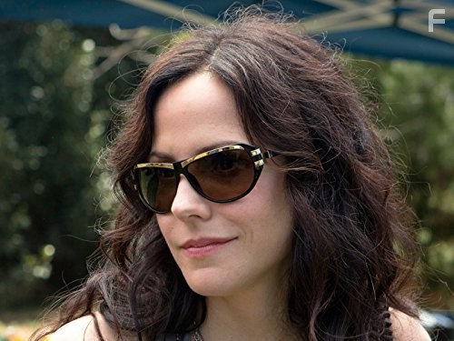 Mary-Louise Parker in Дурман (2005)