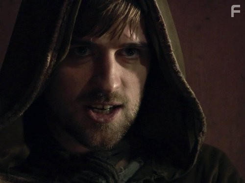 Jonas Armstrong in Робин Гуд (2006)