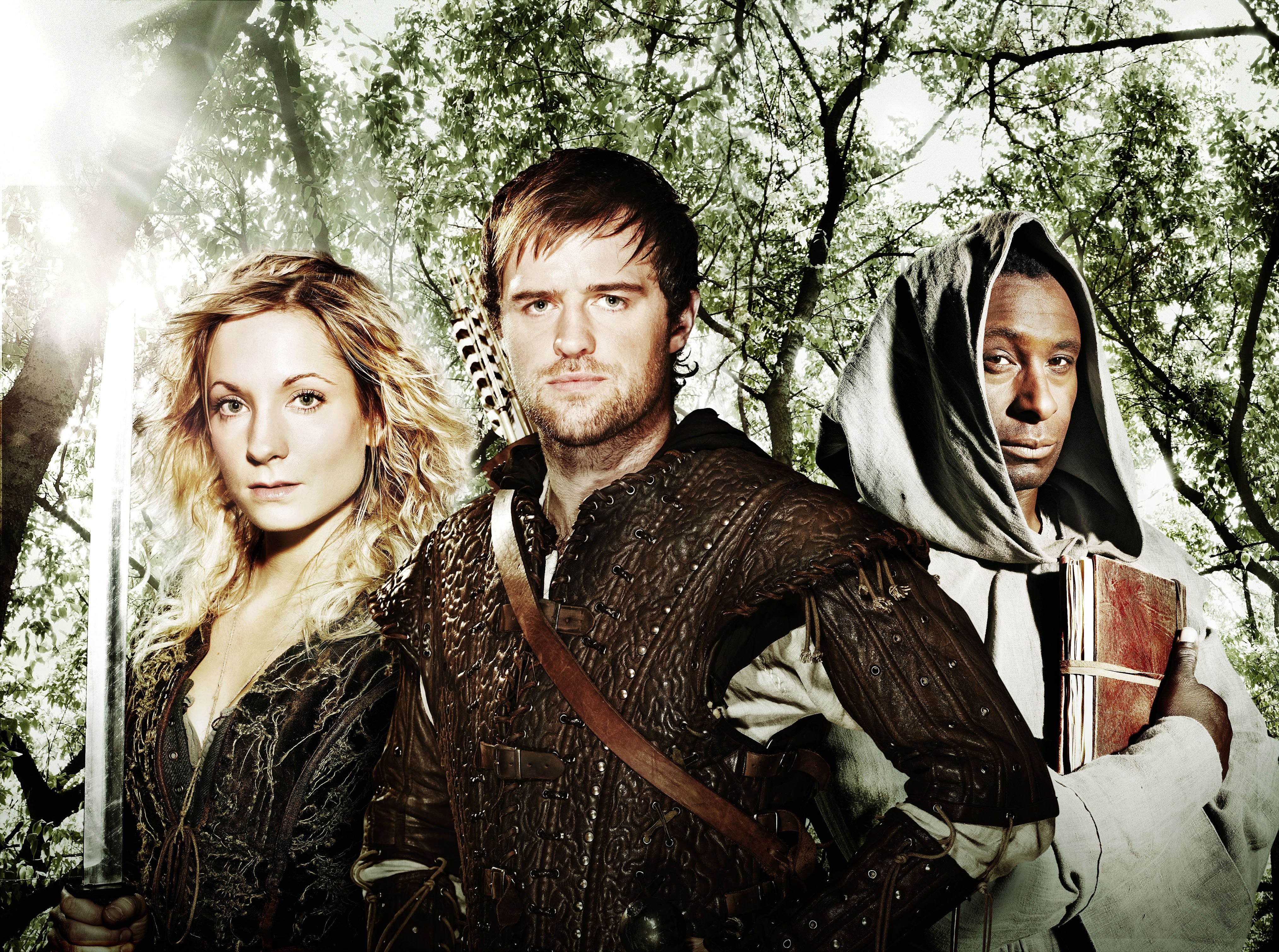 Joanne Froggatt, David Harewood, and Jonas Armstrong in Робин Гуд (2006)