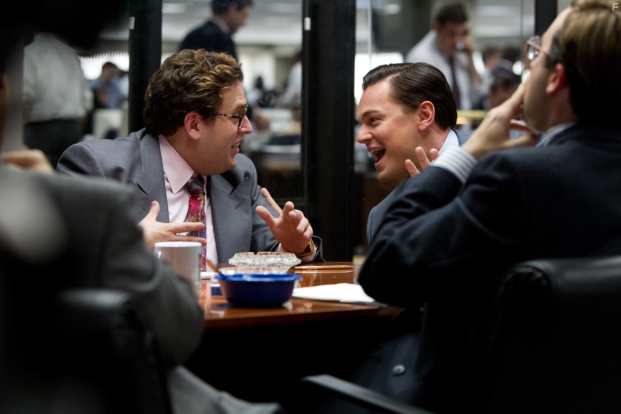 Leonardo DiCaprio and Jonah Hill in Волк с Уолл-стрит (2013)