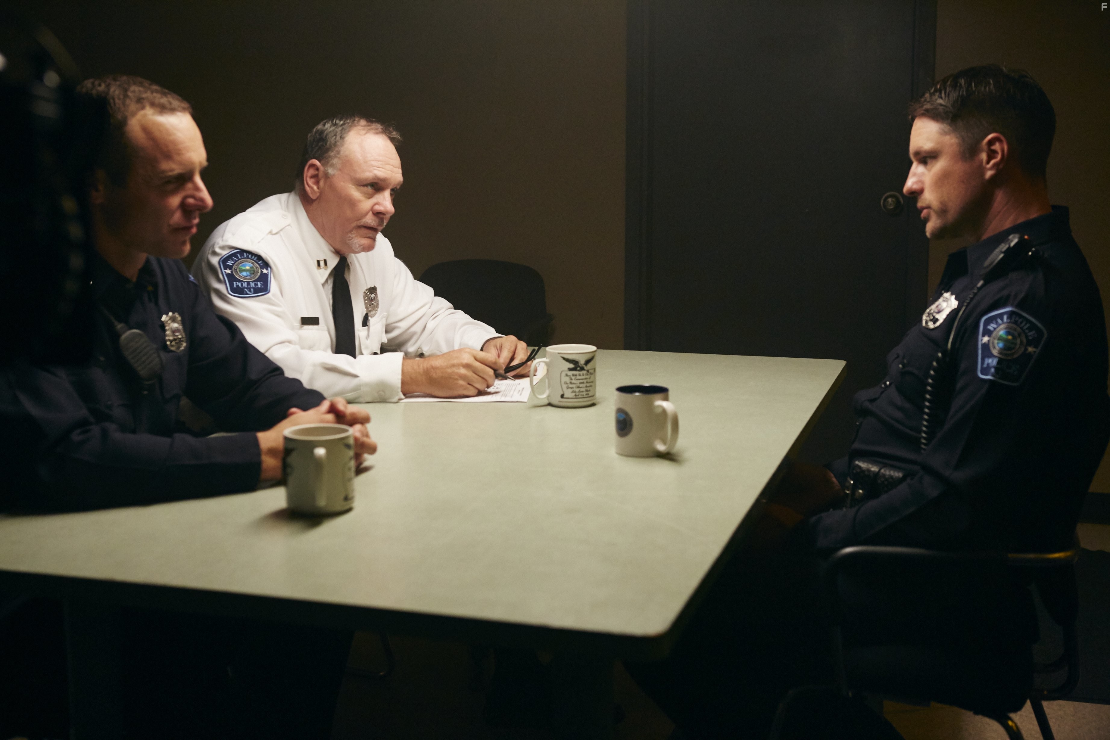 Antoni Corone, Martin Henderson, and Griff Furst in Красная дорога (2014)