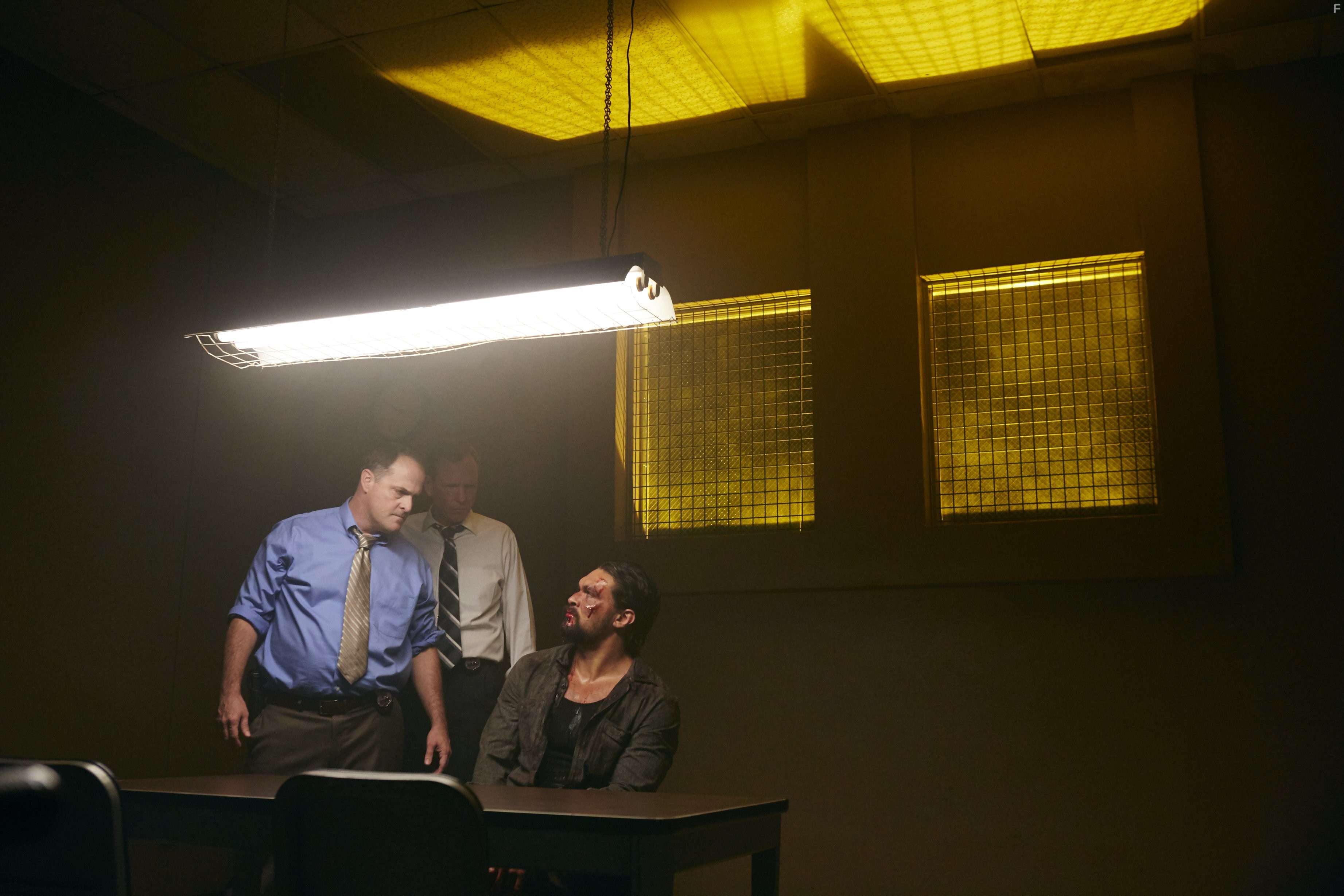 Jason Momoa, David Maldonado, and Thomas Olson in Красная дорога (2014)