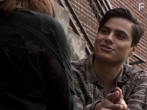 Kiowa Gordon in Красная дорога (2014)