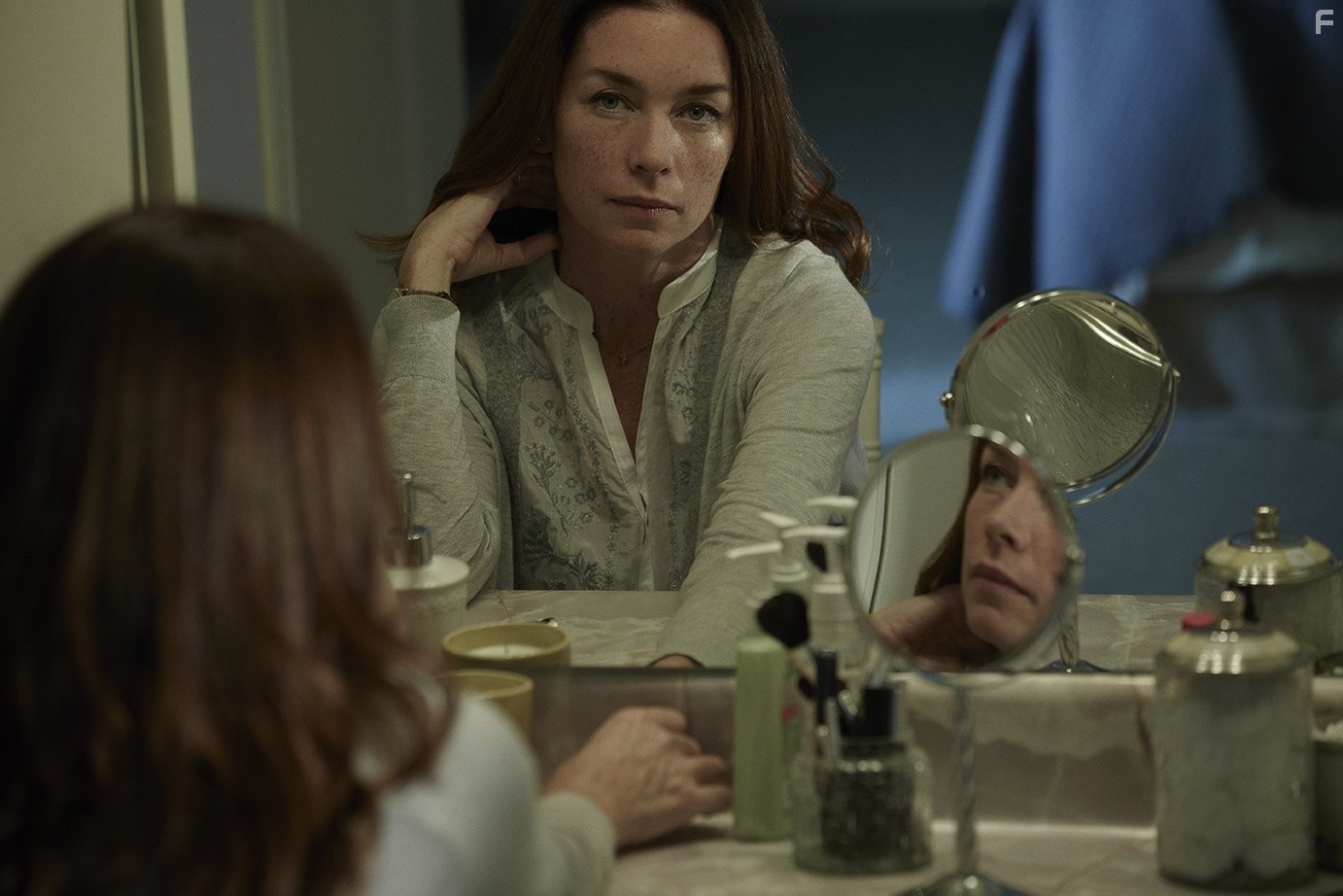 Julianne Nicholson in Красная дорога (2014)