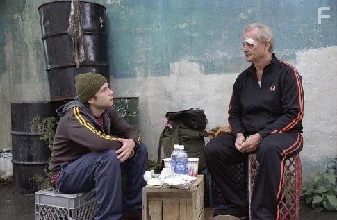 Bill Murray and Mark Webber in Сломанные цветы (2005)