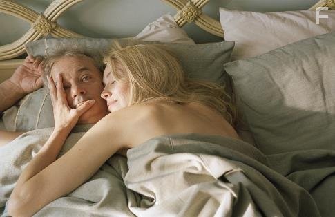 Bill Murray and Sharon Stone in Сломанные цветы (2005)