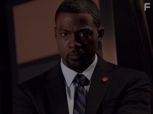 Lance Gross in Кризис (2014)