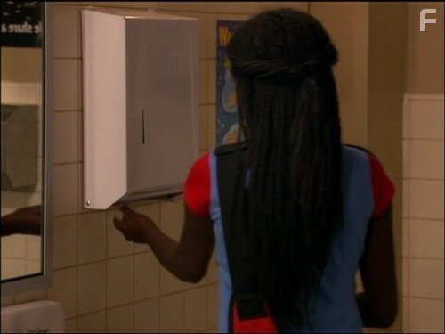 Нетакая (2004)