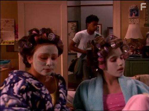 Нетакая (2004)