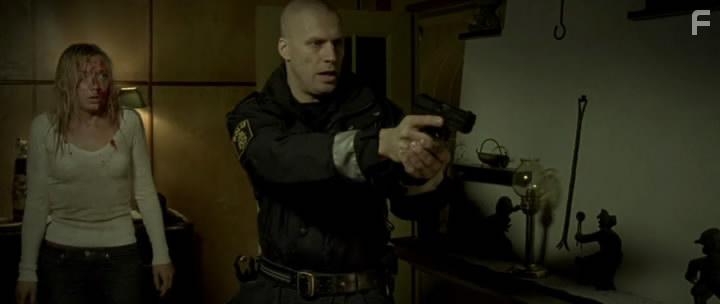 Jens Hultn and Marte Germaine Christensen in Snarveien (2009)