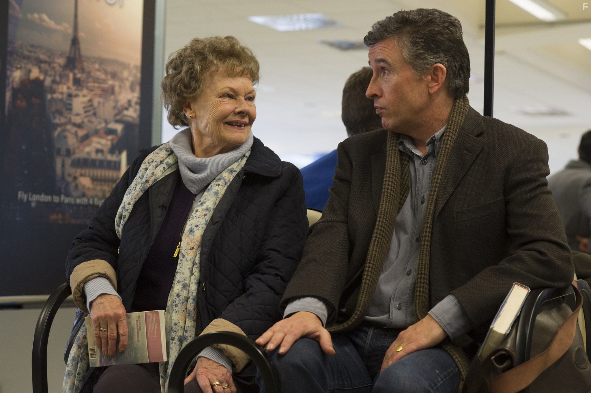 Judi Dench and Steve Coogan in Филомена (2013)