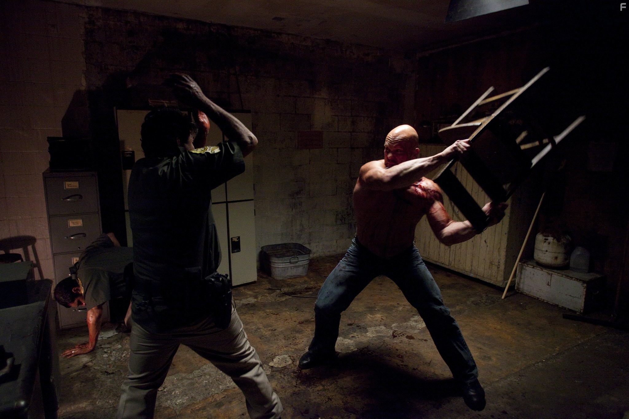 Steve Austin in Незнакомец (2010)