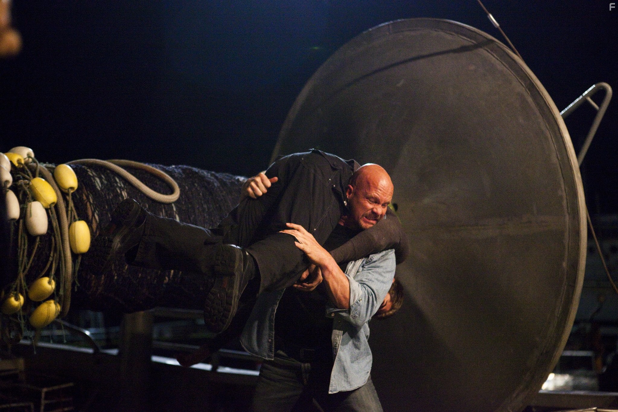 Steve Austin in Незнакомец (2010)