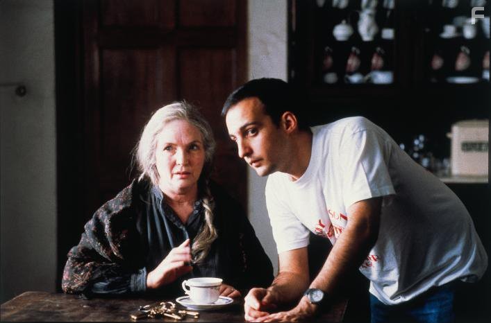 Fionnula Flanagan and Alejandro Amen?bar in Другие (2001)