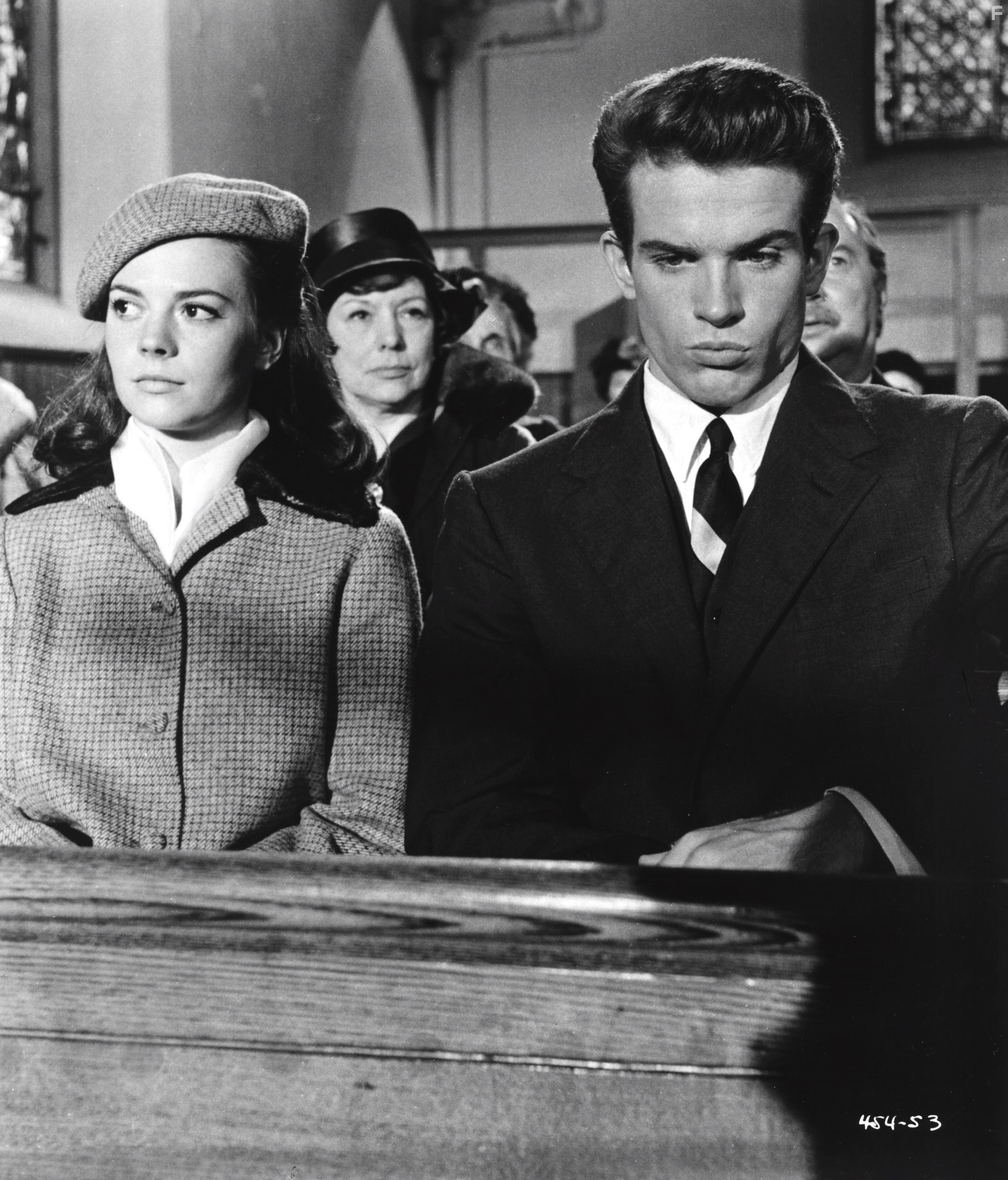 Natalie Wood and Warren Beatty in Beликолепие в траве (1961)