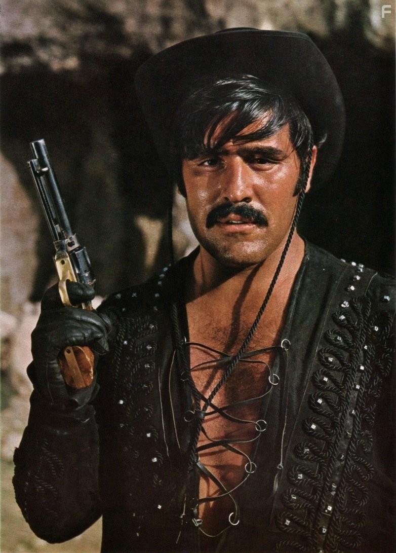 Mario Adorf in Der letzte Ritt nach Santa Cruz (1964)