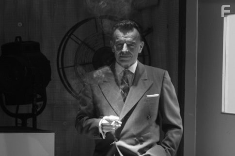 Ray Wise in Доброй ночи и удачи (2005)