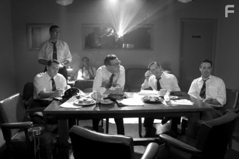 George Clooney, Robert Downey Jr., David Strathairn, and Matt Ross in Доброй ночи и удачи (2005)