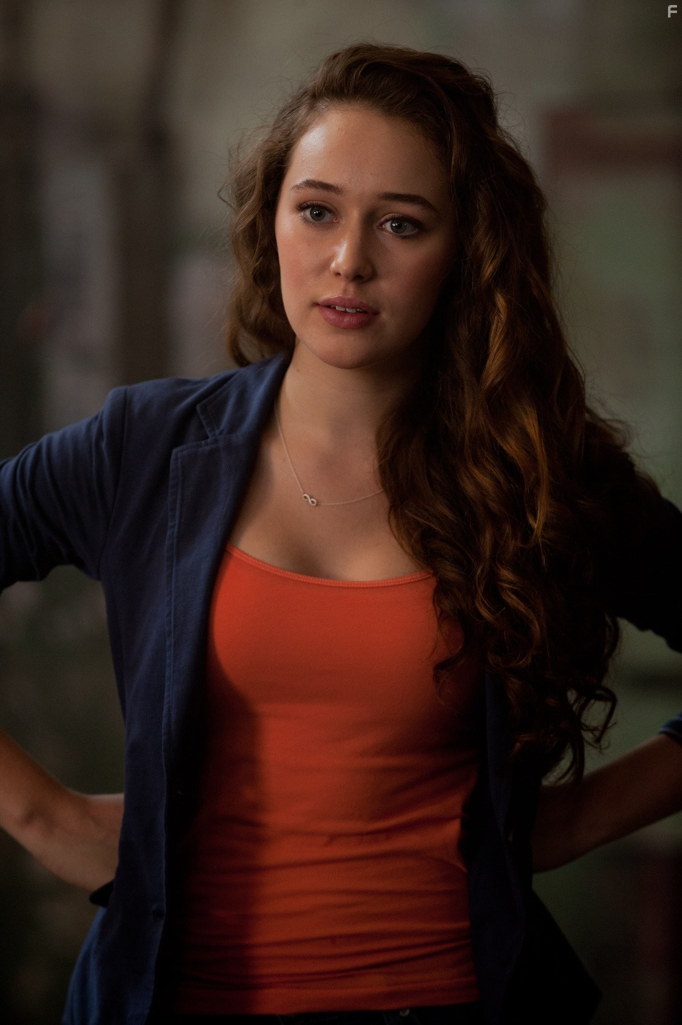 Alycia Debnam-Carey in Навстречу шторму (2014)