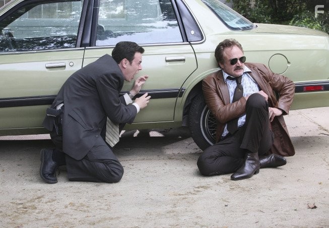 Jack Colin and Bradley Whitford in Хорошие парни (2010)