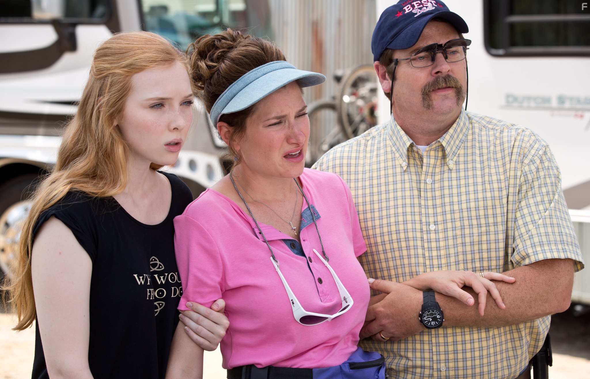 Nick Offerman, Molly C. Quinn, and Kathryn Hahn in Мы - Миллеры (2013)
