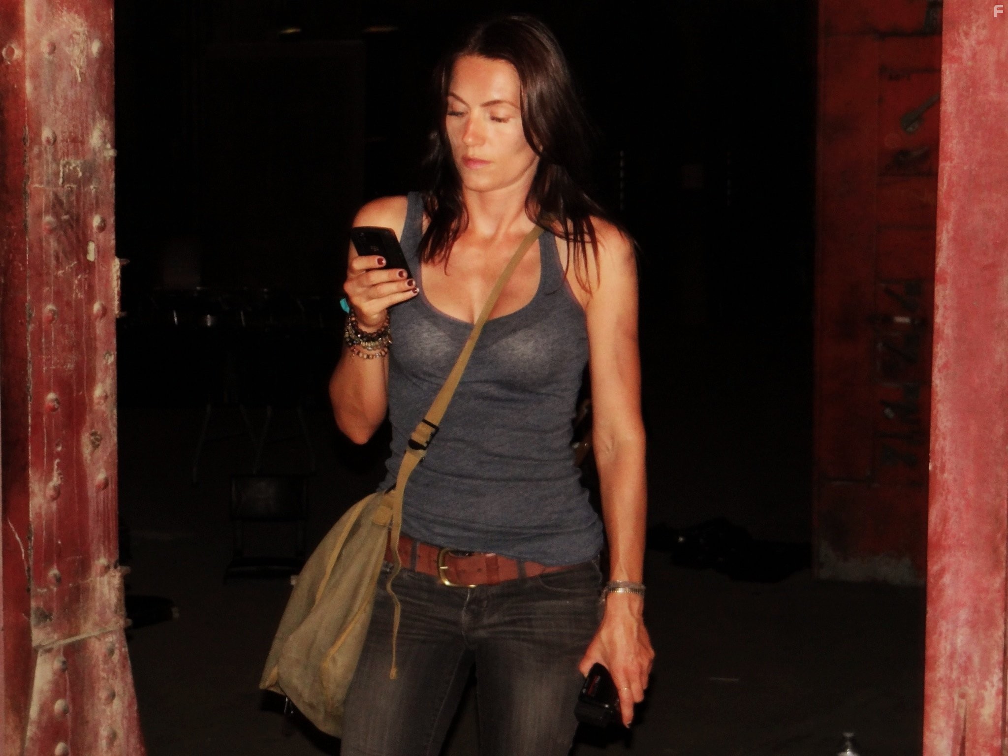 Kinga Philipps in 20 Ft Below: The Darkness Descending (2014)