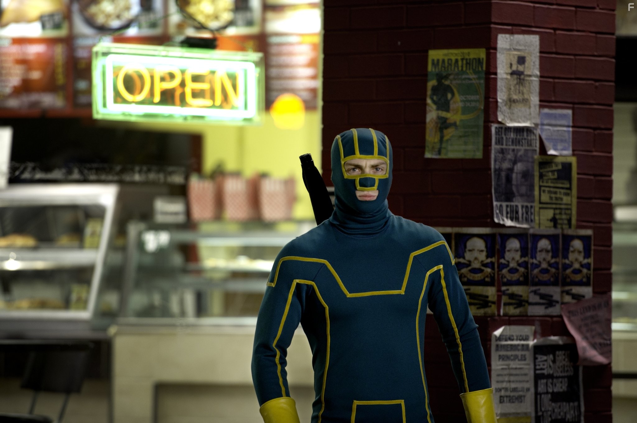 Aaron Taylor-Johnson in Пипец 2 (2013)