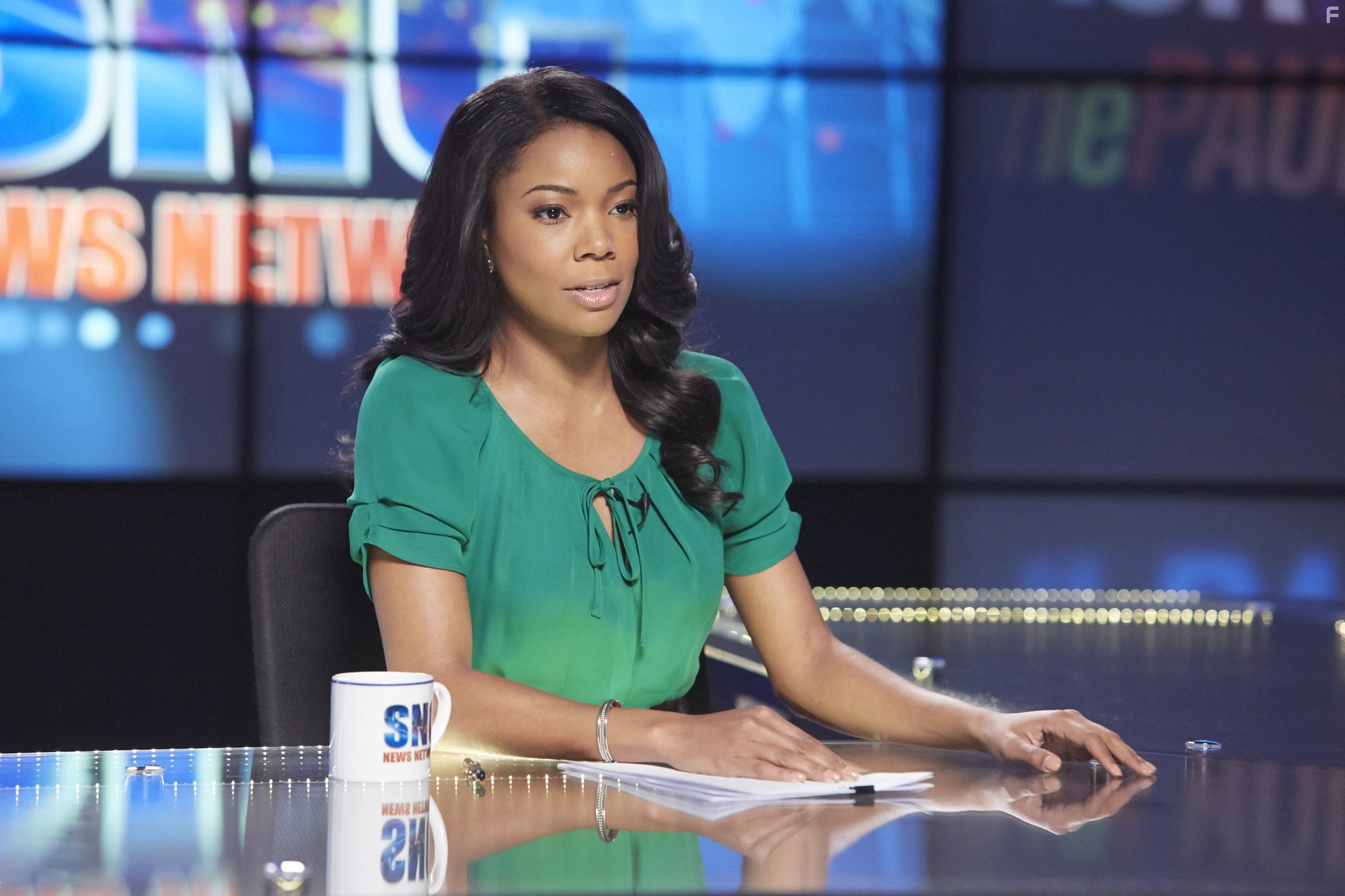 Gabrielle Union in Быть Мэри Джейн (2013)