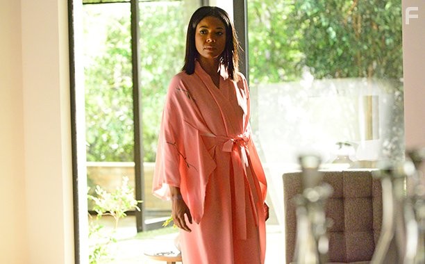 Gabrielle Union in Быть Мэри Джейн (2013)