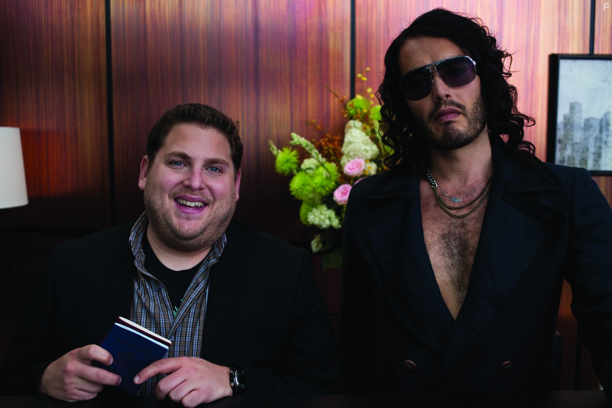 Russell Brand and Jonah Hill in Побег из Вегаса (2010)