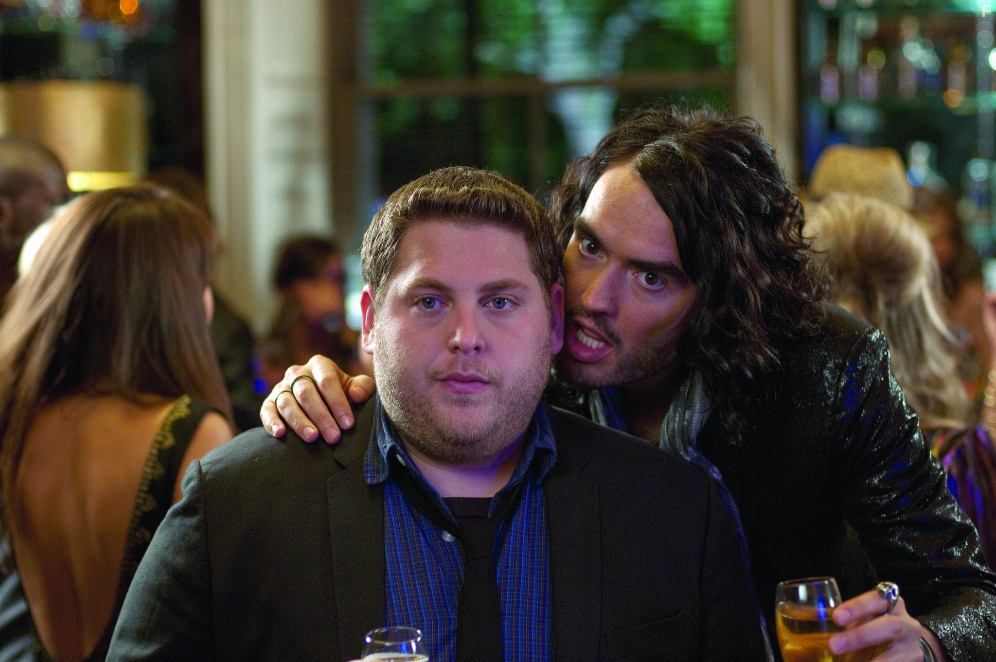 Russell Brand and Jonah Hill in Побег из Вегаса (2010)